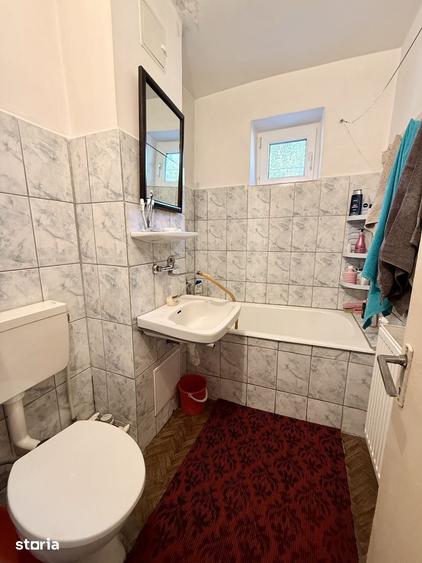 Apartament cu 3 camere decomandat în Viziru 1