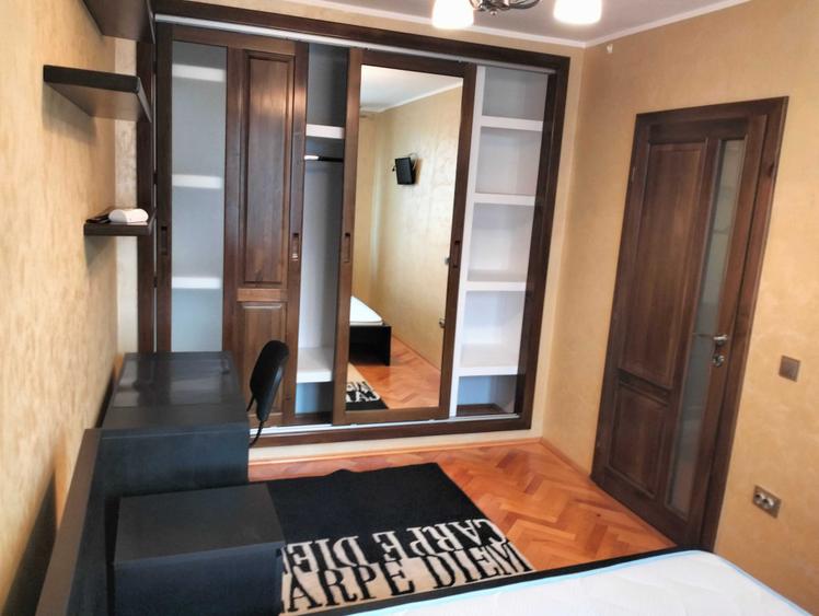 Apartament cu 2 camere semidecomandat în Exterior Vest