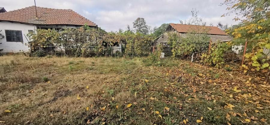 Casă cu 2 camere în Tătărăștii de Jos