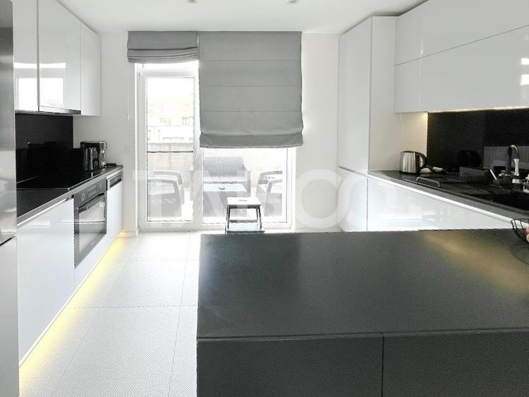 Penthouse cu 4 camere semidecomandat, mobilat în Sopor