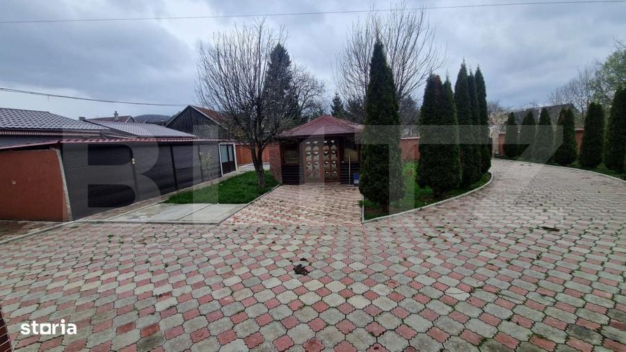 Casă cu 4 camere cu Piscina în Baciu