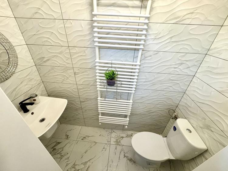 Apartament cu 3 camere decomandat în Lujerului