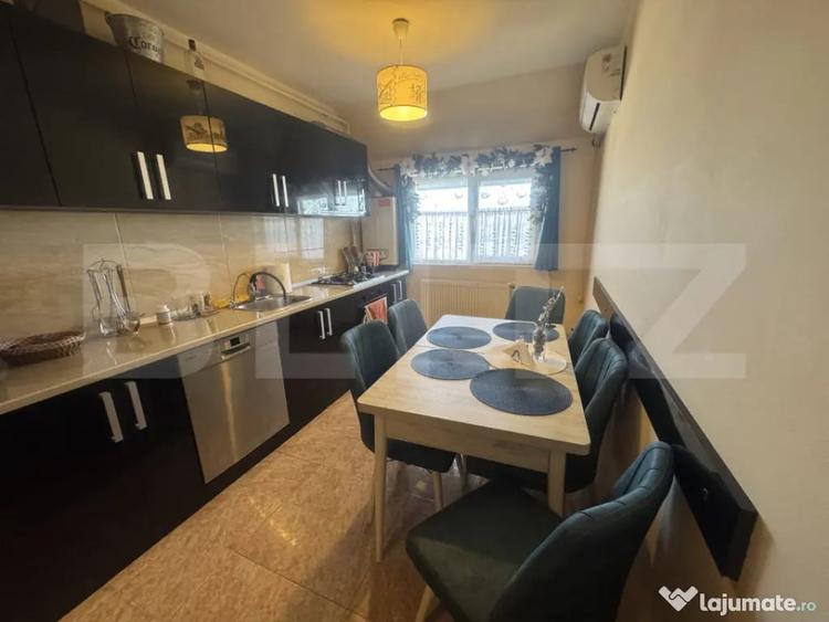 Apartament cu 3 camere decomandat în Central