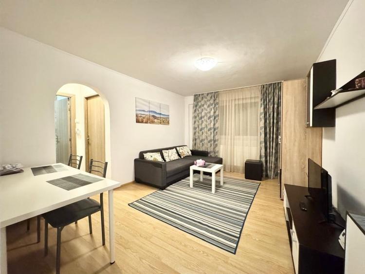 Apartament cu 2 camere semidecomandat, mobilat în Doamna Ghica
