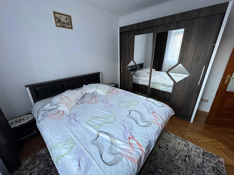 Apartament cu 2 camere decomandat în Valea Rumâneștilor
