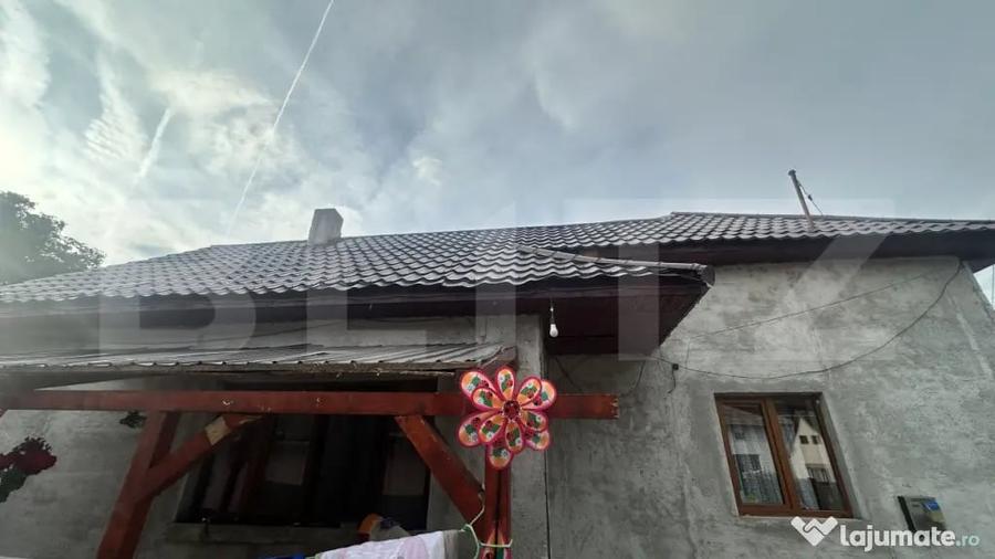Casă cu 2 camere cu Teren 214 Mp în Căstău