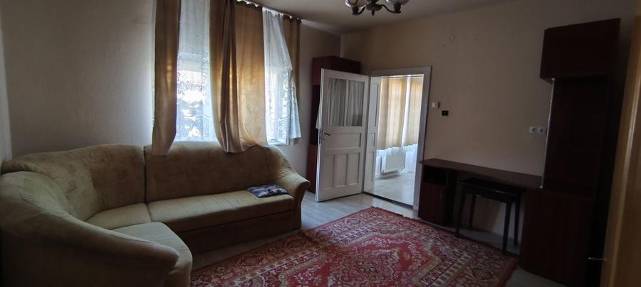 Casă cu 2 camere cu Teren 50 Mp în Săsar