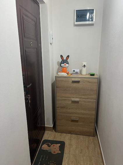 Garsonieră decomandată în Central