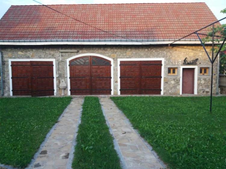 Casă cu 4 camere în Marginea