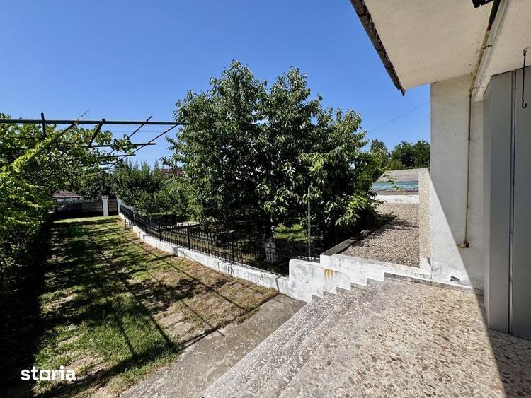 Casă cu 7 camere cu Teren 1150 Mp în Gruiu