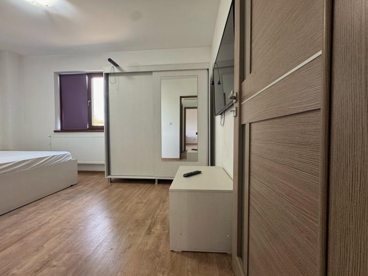 Apartament cu 2 camere decomandat, mobilat în Valea Adâncă