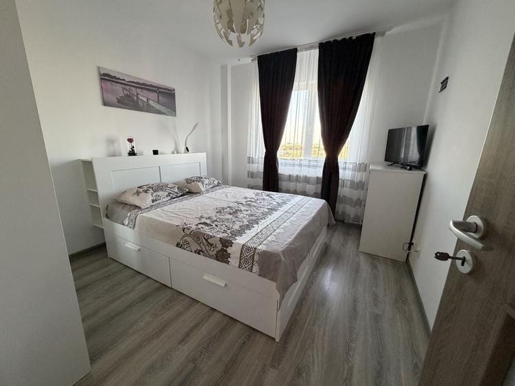Apartament cu 2 camere decomandat în Păcii