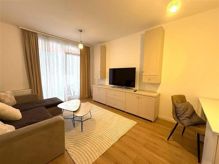 Apartament cu 2 camere decomandat în Decebal