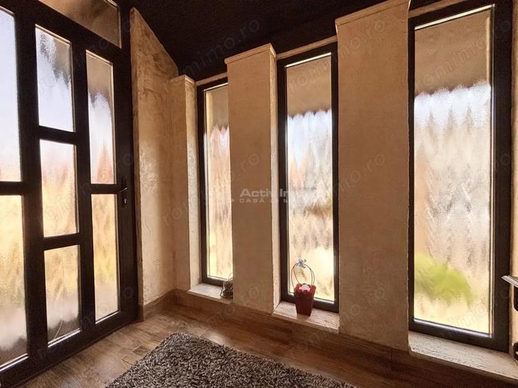Casă cu 2 camere cu Teren 300 Mp în Sânmartin