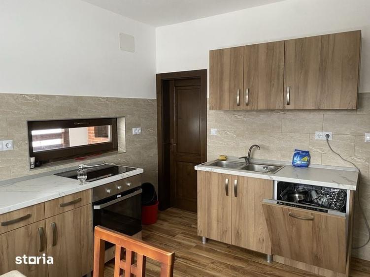 Casă cu 4 camere cu Teren 200 Mp în Joseni
