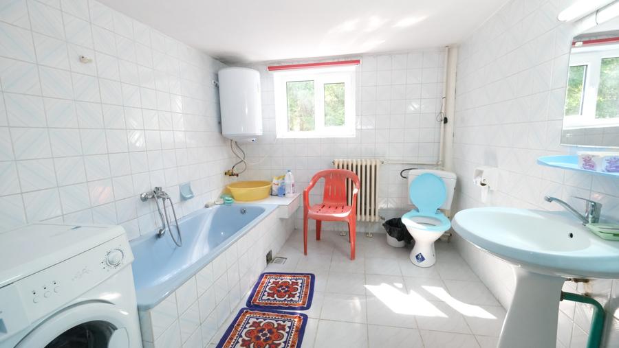 Casă individuală cu 4 camere cu Garaj în Cheia