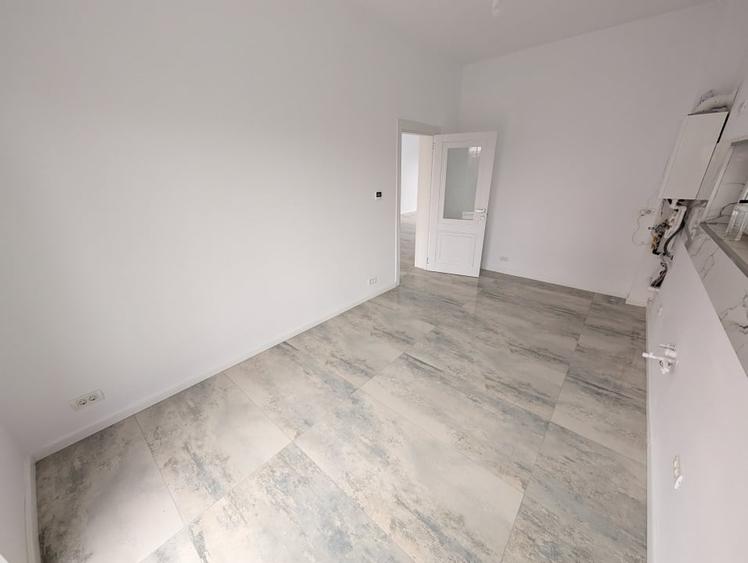 Casă individuală cu 4 camere cu Canalizare în Voluntari
