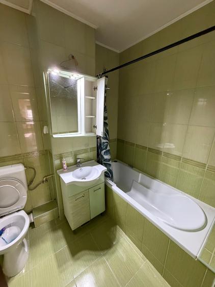 Apartament cu 2 camere decomandat, mobilat în Central