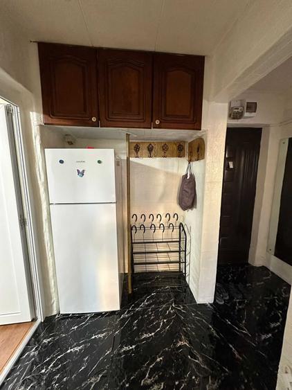 Apartament cu 2 camere decomandat în Tei