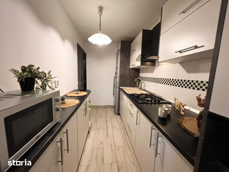 Apartament cu 4 camere semidecomandat în Florești — fotografia 1