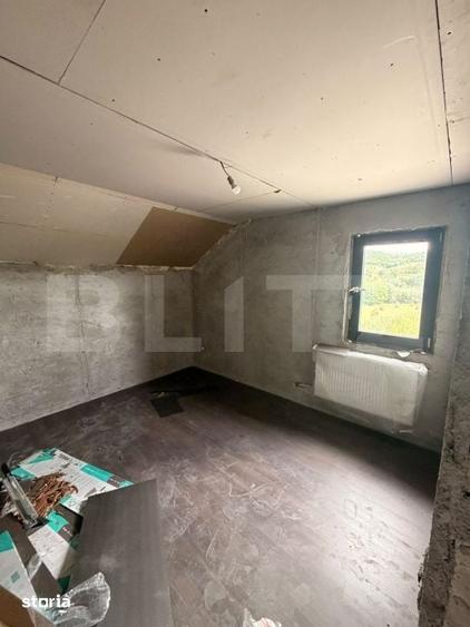 Casă cu 5 camere cu Teren 1820 Mp în Bunești