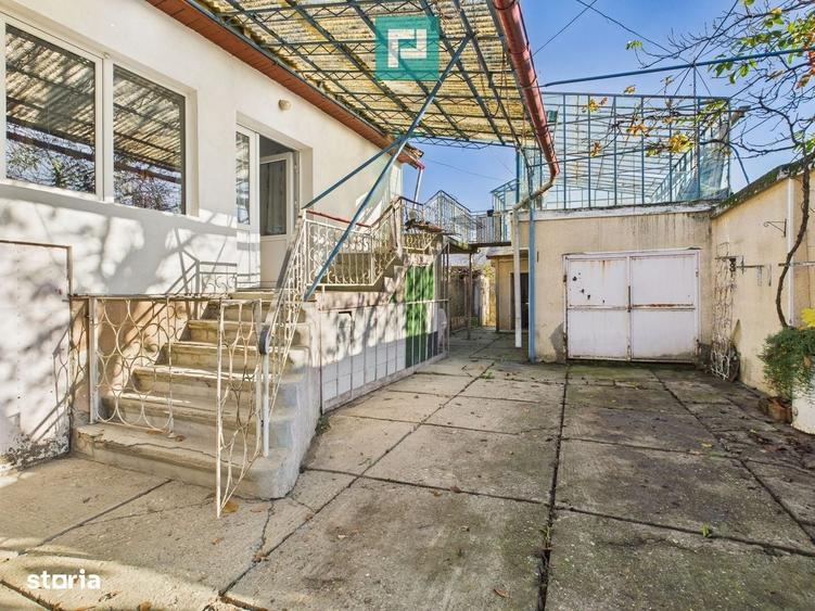 Casă cu 4 camere în Vladimirescu