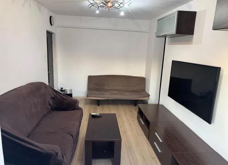 Apartament cu 2 camere decomandat, mobilat în Băneasa
