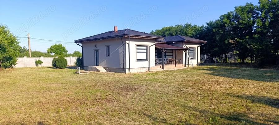 Casă cu 3 camere cu Teren 1200 Mp în Cebza