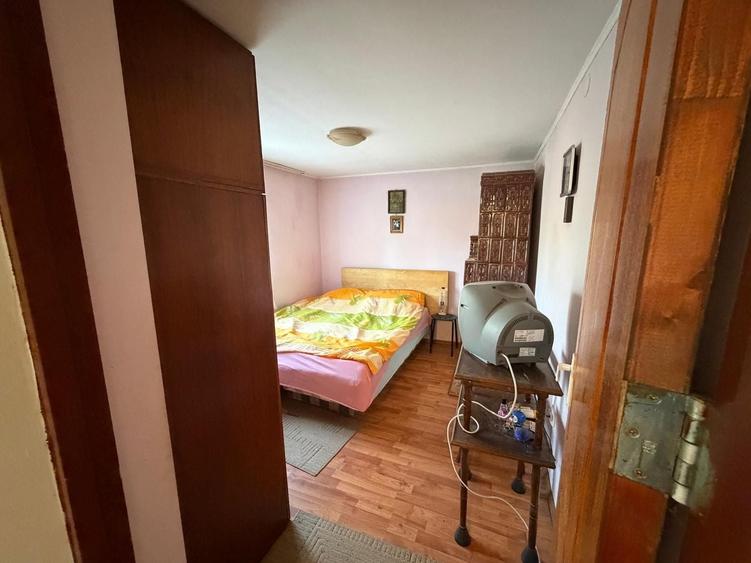 Casă cu 3 camere în Central