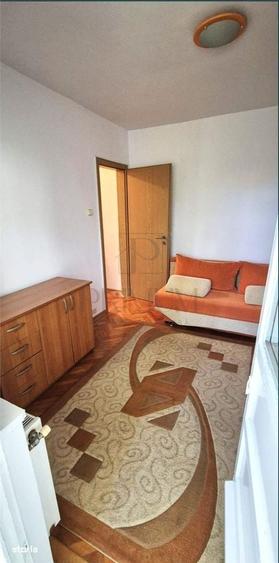 Apartament cu 3 camere semidecomandat în Olimpia-Stadion