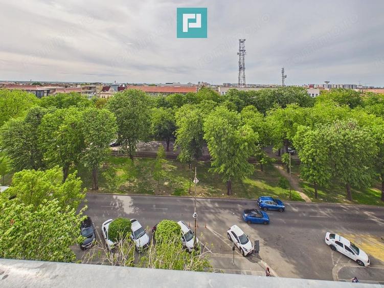 Apartament cu 3 camere decomandat în Ultracentral