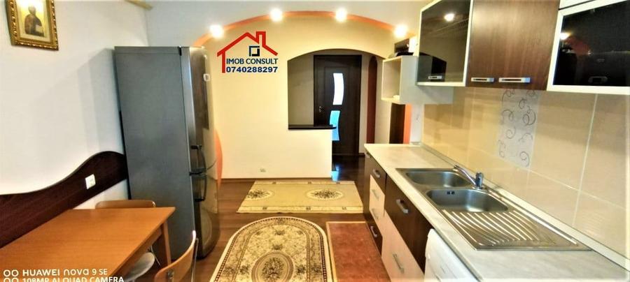 Apartament cu 4 camere decomandat în Narcisa