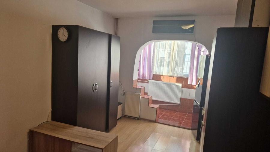 Garsonieră decomandată în Exterior Vest