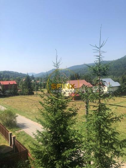 Casă individuală cu 14 camere cu Canalizare în Cheia