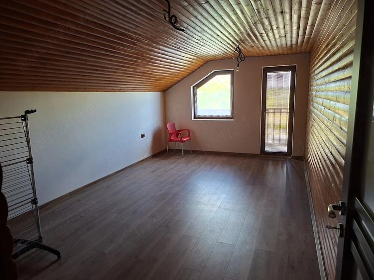 Casă cu 2 camere cu Teren 9310 Mp în Făurei
