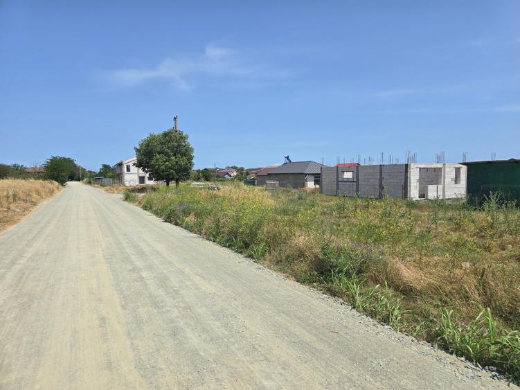 Teren Construcții intravilan de 510 mp, în Vest