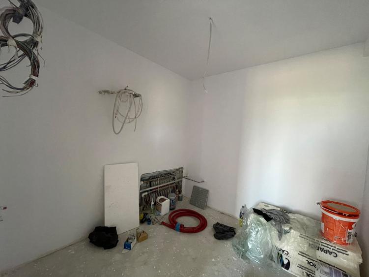 Duplex cu 3 camere cu Canalizare în Moșnița Nouă