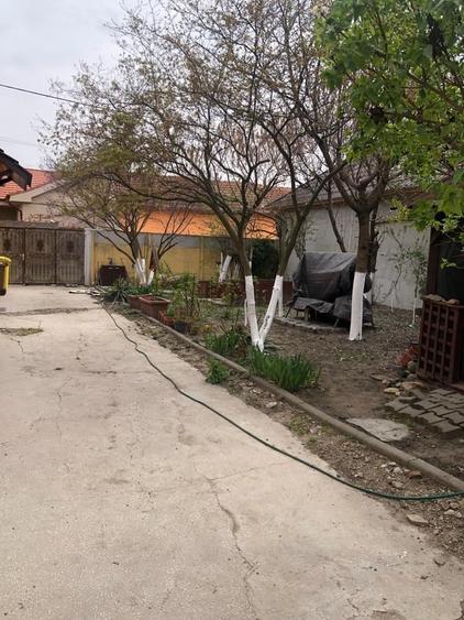 Casă cu 2 camere cu Teren 1400 Mp în Centrul Istoric