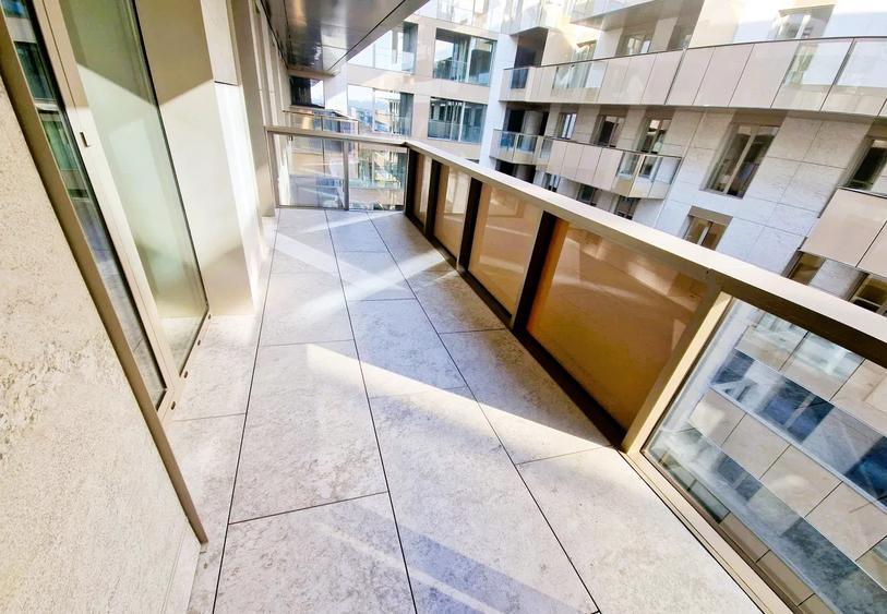 Apartament cu 3 camere decomandat în Băneasa