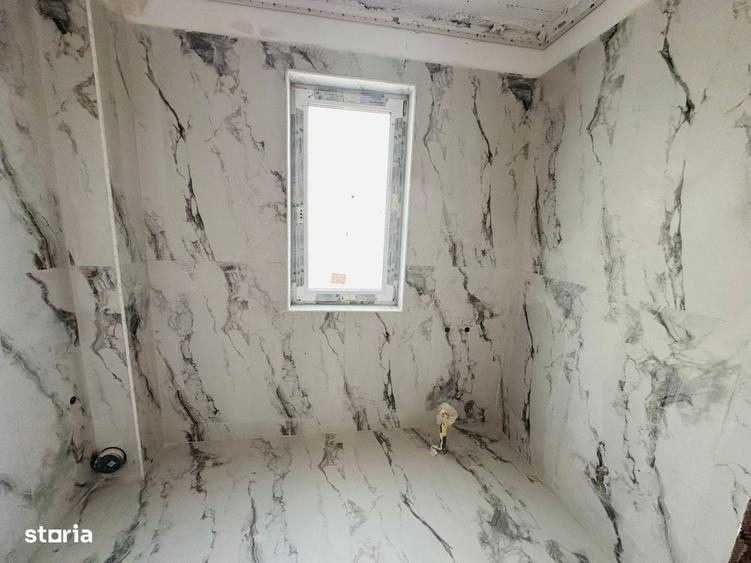 Apartament cu 7 camere în Roșu