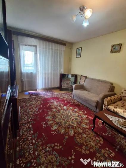 Apartament cu 2 camere decomandat în Vest