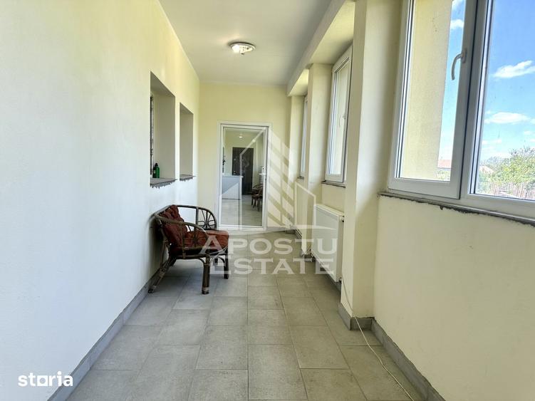 Casă cu 4 camere cu Teren 1000 Mp în Peciu Nou