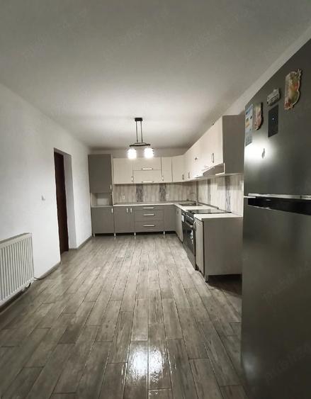 Casă cu Teren 425 Mp în Popești
