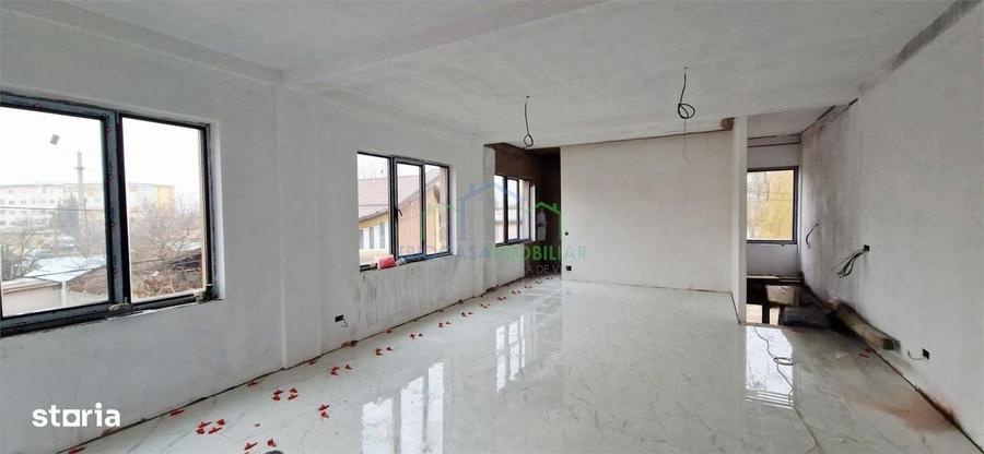 Spațiu comercial, de 120 mp, în Central