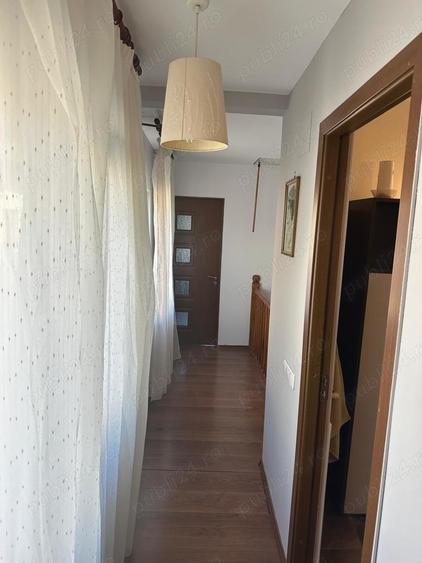 Casă cu 5 camere cu Teren 391 Mp în Central