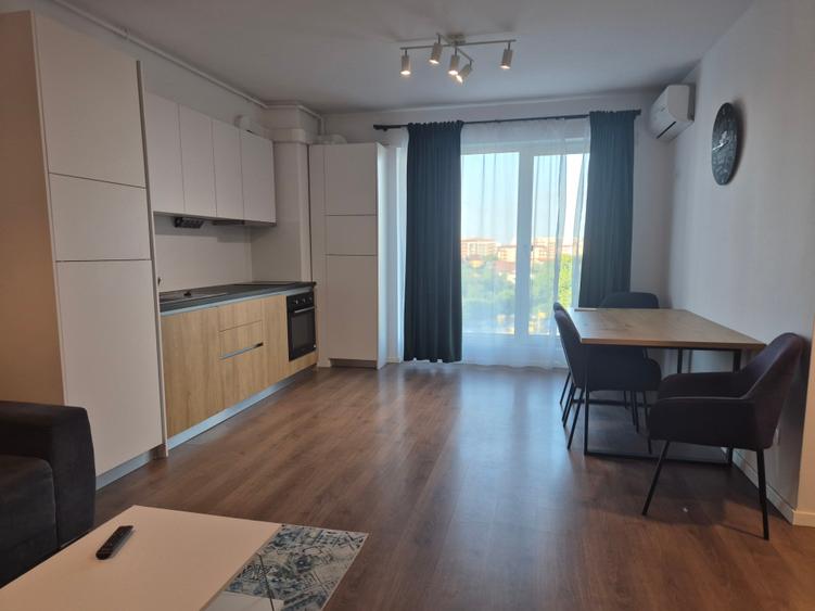 Apartament cu 2 camere decomandat, mobilat în Torontalului
