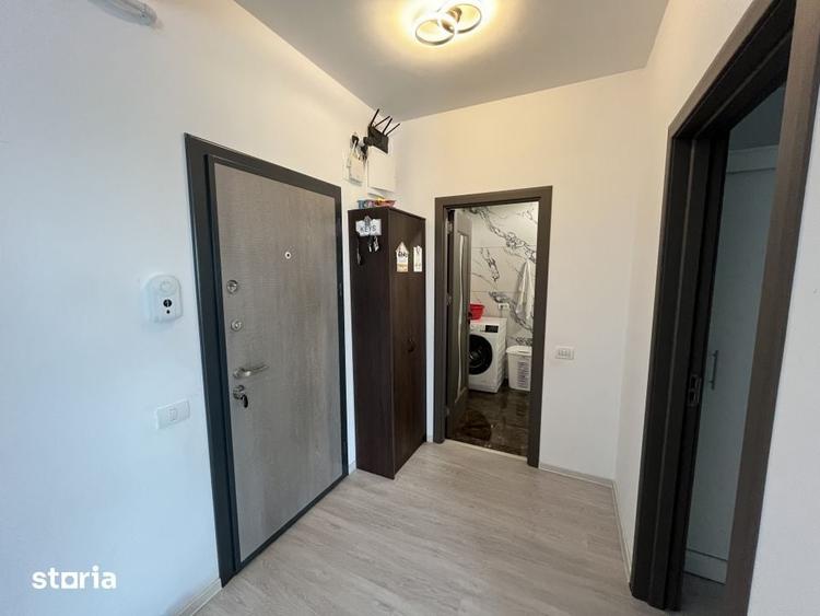 Apartament cu 3 camere decomandat în Agigea