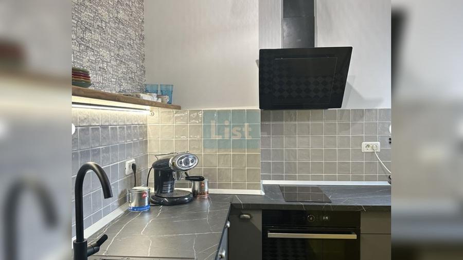 Apartament cu 4 camere decomandat în Victoriei