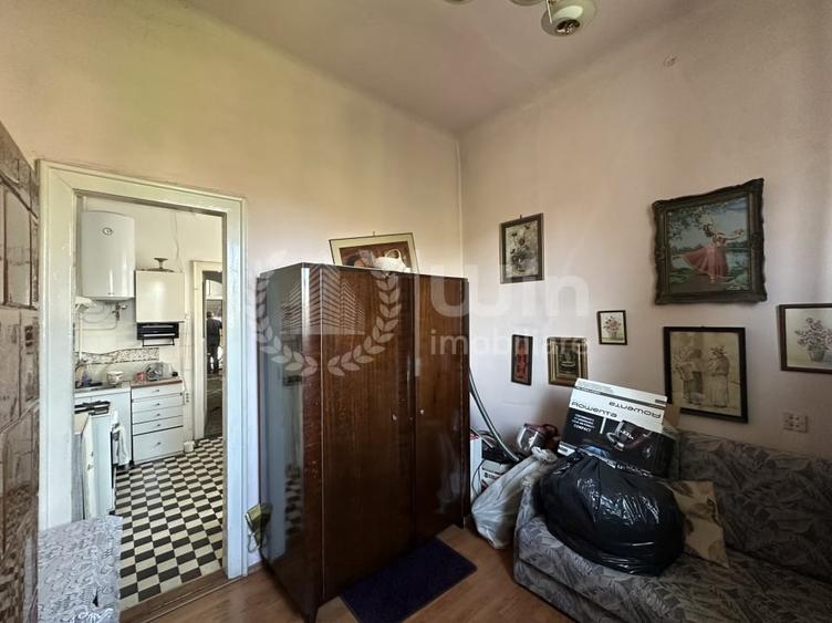 Apartament cu 3 camere semidecomandat, mobilat în Central