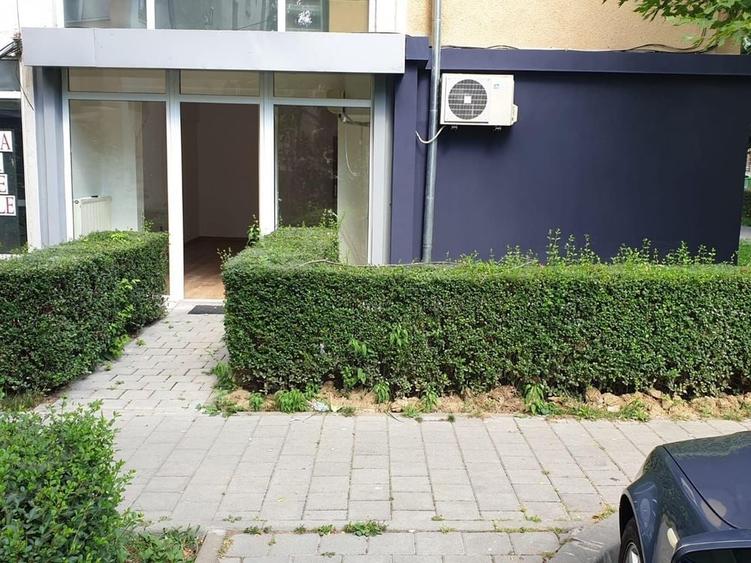 Spațiu comercial, de 45 mp, în Central